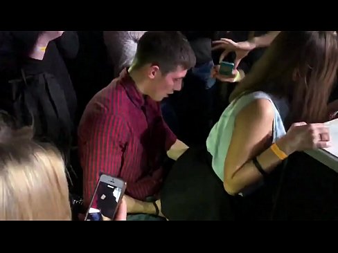 ❤️ Sex nyata dina nightclub Rusia. gadis Rusia 18 taun heubeul dina anus jeung heunceut fucked di nightclub a ❌ porno super di urang% su.8kpornvids.ru%
